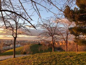 Vista del Parque del Cerro del Tío Pío en Madrid (España). Autoría: José Luis Rodríguez Martínez (Unsplash).