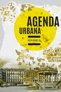 Logo de la Agenda Urbana Española sobre una fotografía de la Plaza del Castillo en Pamplona (España). Fuente: Paisaje Transversal.